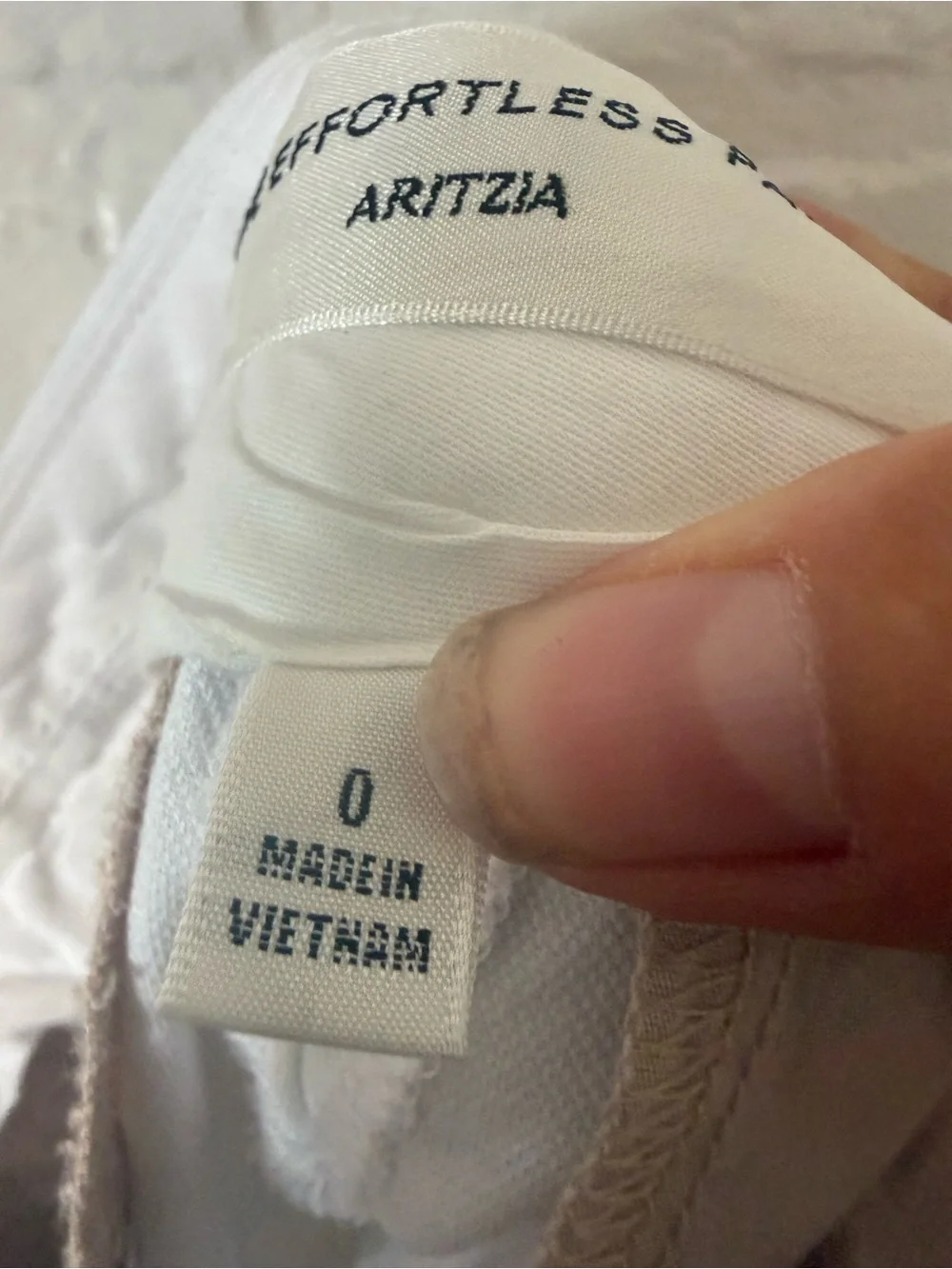 Aritzia The Effortless Pants Cruiselinen Wide Leg in White